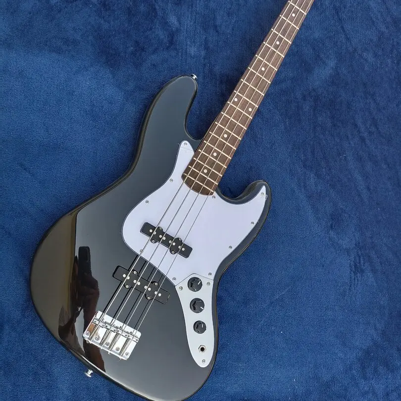 High quality 4-string bass, bright black paint, chrome-plated hardware, free delivery.