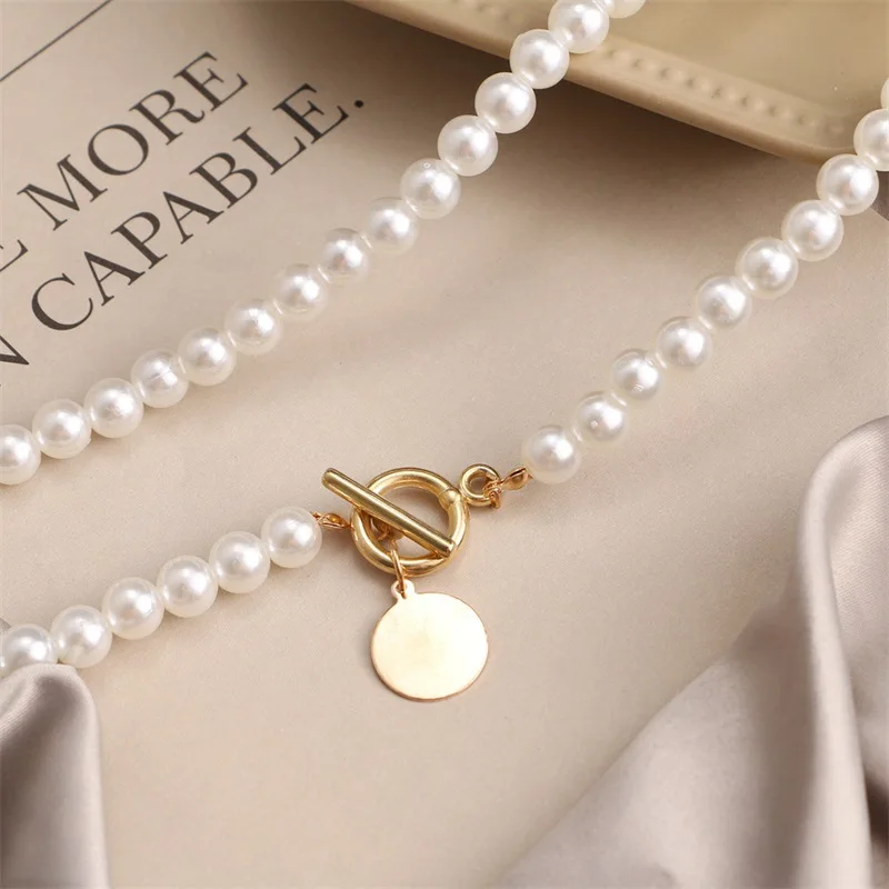 2025 Fashion Wedding Pearl Choker Necklace For Women Vintage Coin Lock Pendant Chain Jewelry on the Neck Accessories Party Gift