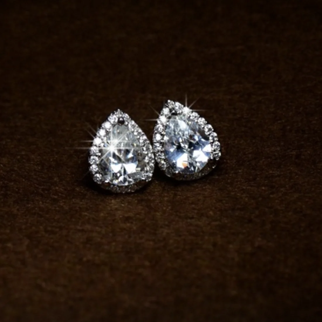 Real 925 Sterling Silver Stud Earrings Classic Pear-shaped drop Created Diamond Earrings for Women wedding Jewelry female