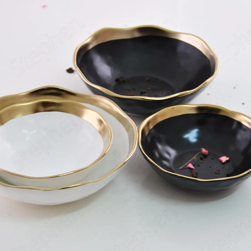 Black Gold Ceramic Plates and Bowls Nordic Modern Golden Stroke Steak Steak Dishes Tableware Afternoon Tea Cake Dessert Plate