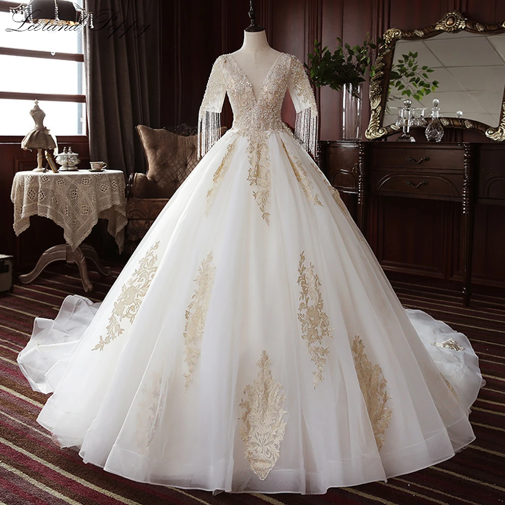 Lceland Poppy Customized Ball Gown V-neck Tulle Wedding Dresses Lace Appliques Beaded Floor Length Bridal Gowns with Tassel