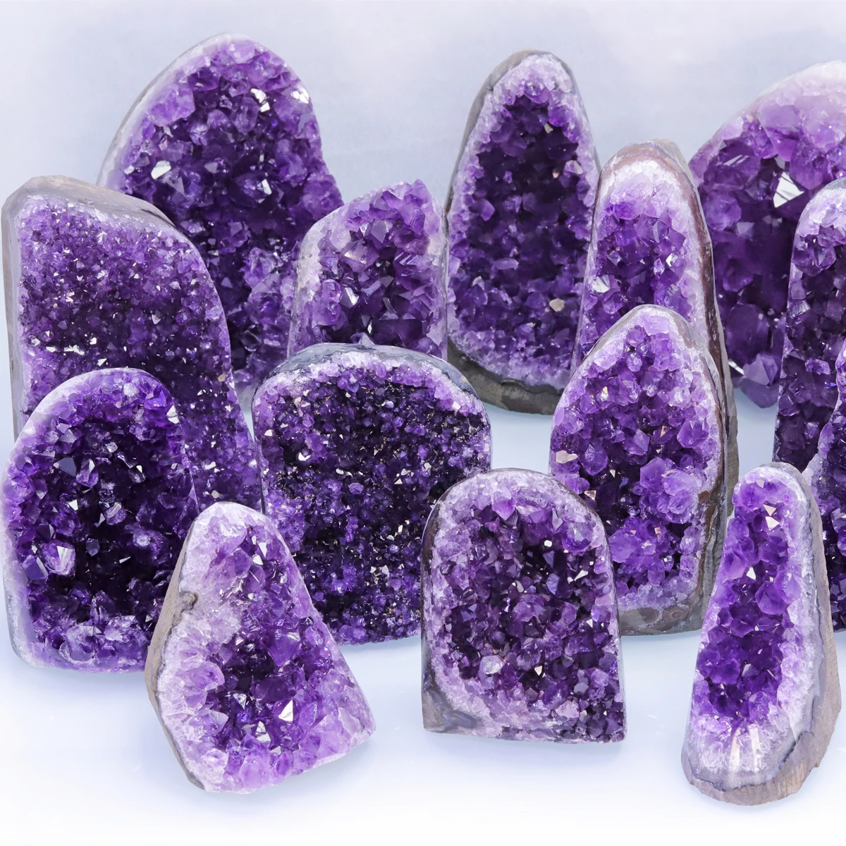 Natural Raw Amethyst Geode Purple Crystal Quartz Cluster Dream Energy Healing Thunder Egg Wholesale Home Decoration