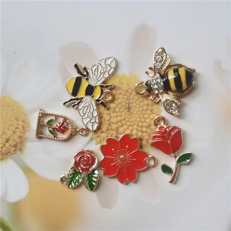 GraceAngie 6PCS Colorful Enamel Honeybee Rose Flower Pendant Mix Sale Mini Charm for Fashion Earring Women Necklace Jewelry DIY