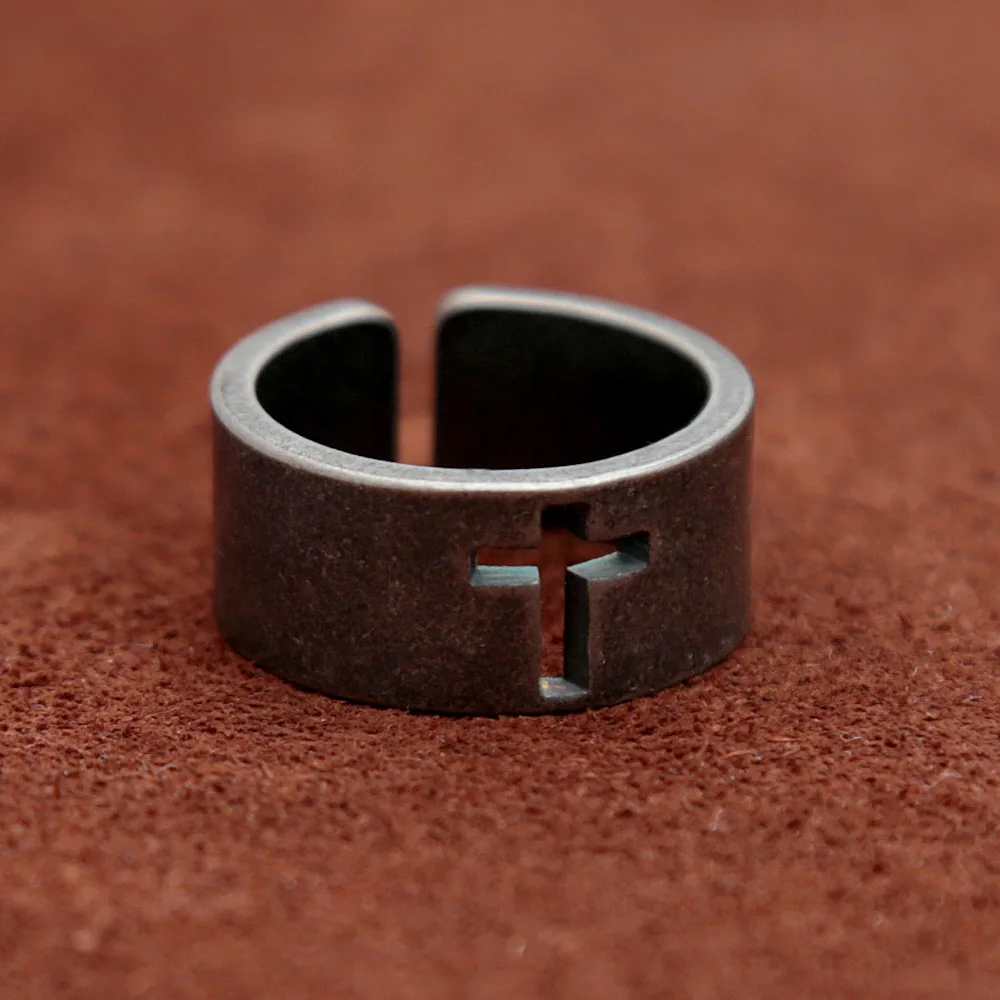 Hollow Retro Cross Titanium Steel Ring Mens Simple Open Finger Rings Punk Hip Hop for Male Boyfriend Biker Jewelry Wholesale