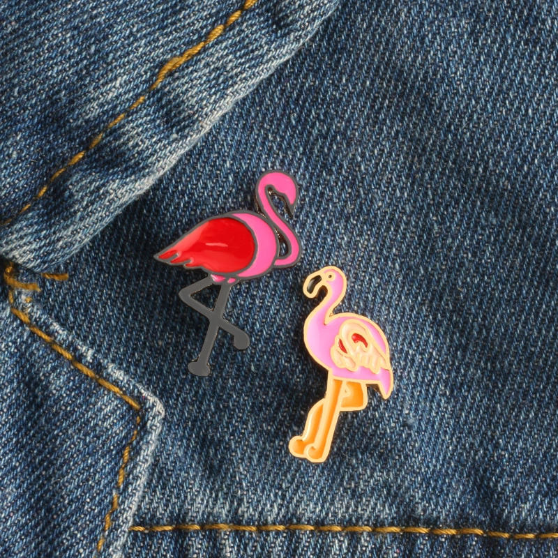 Cartoon Enamel Pins Swiming Girl Coconut Tree Flamingo Brooch Women Mental Demin Coat Lepal Pin Holiday Decoration Badge Jewelry