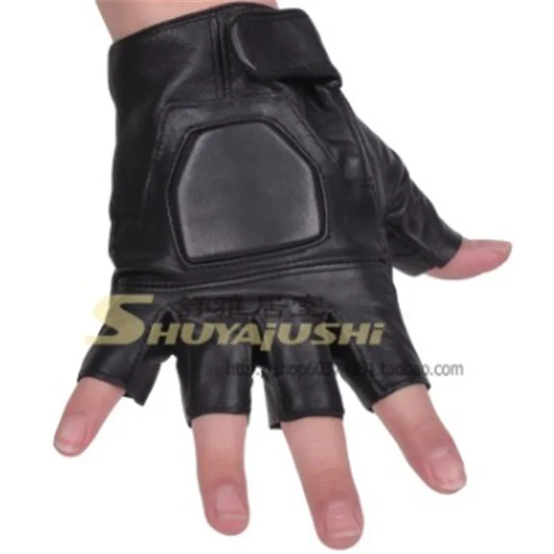 Men driving fingerless gloves sheepskin leather gloves movement fitness half gloves leather gloves half refers to photography