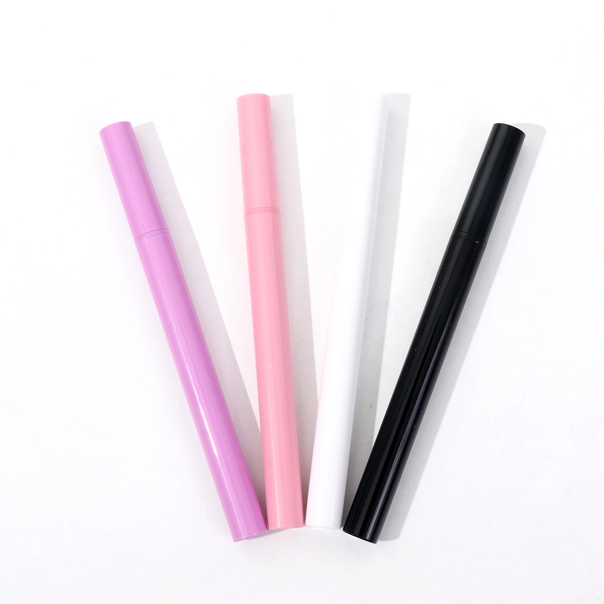 New Magic Self-adhesive Eyeliner Pen Glue-free Magnetic-free for False Eyelashes Waterproof Eye Liner Pencil Letex Free Glue Pen