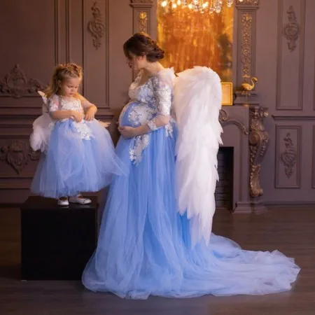 Lovely Lace Mother And Daughter Tulle Dresses Long   Sleeves With Train Photo Shoot Mom And Kids Dressing   Gowns