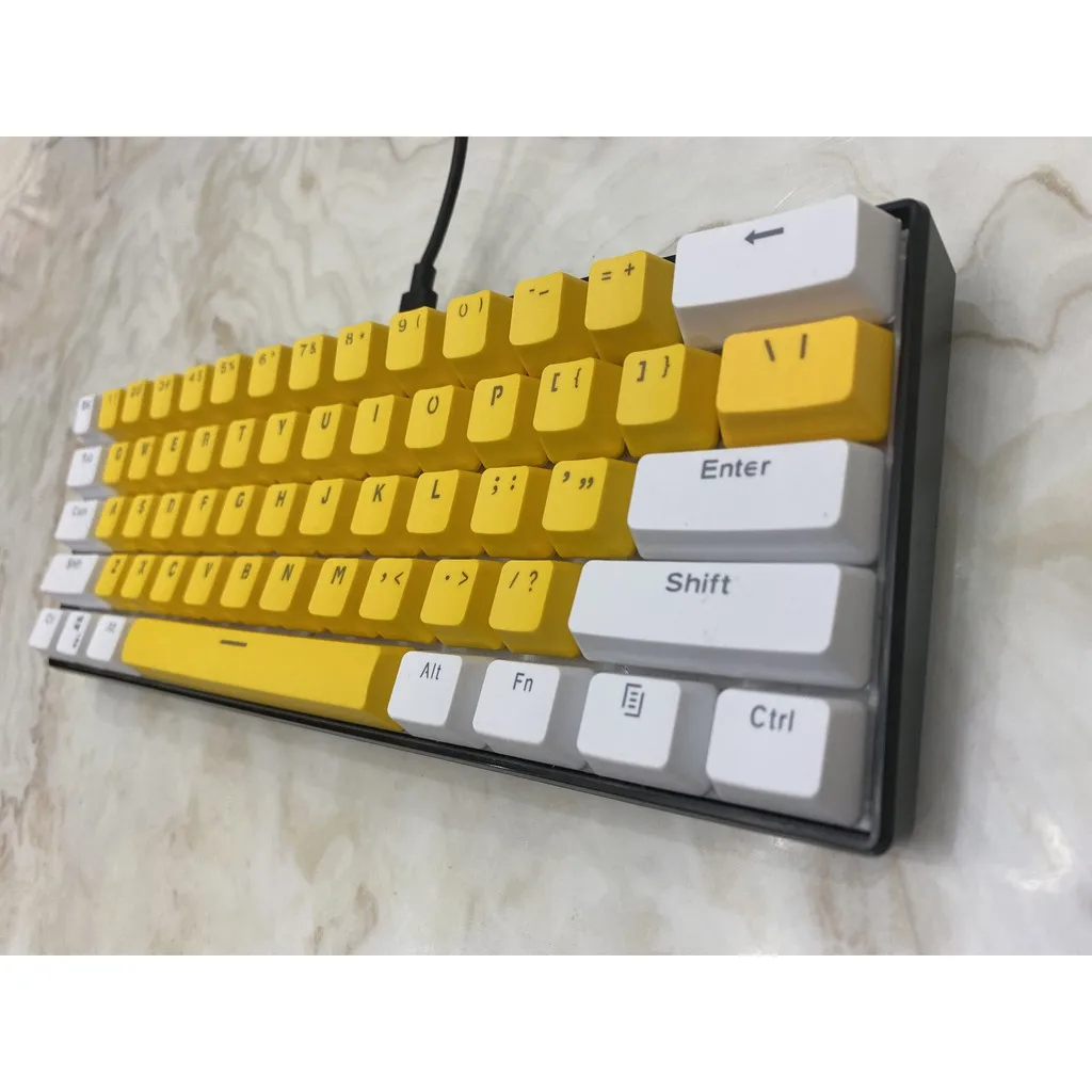 Teclas blancas y amarillas, 61 teclas retroiluminadas GH60 / RK61 / ALT61/Annie/Teclado mecánico de dos colores PBT para teclado de póquer