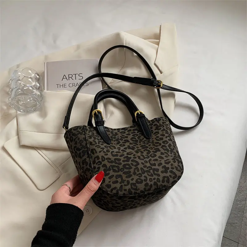 Women's Sexy Leopard Suede Tote Bag High Sense Large Capacity Shopping Bag Classic Fashion Temperament Fashion Designer Handbag