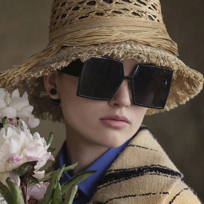 Gafas de sol de gran tamaño con montura cuadrada para mujer, anteojos de sol con protección femeninos UV400, diseño de marca, estilo Retro, a la moda, 2024