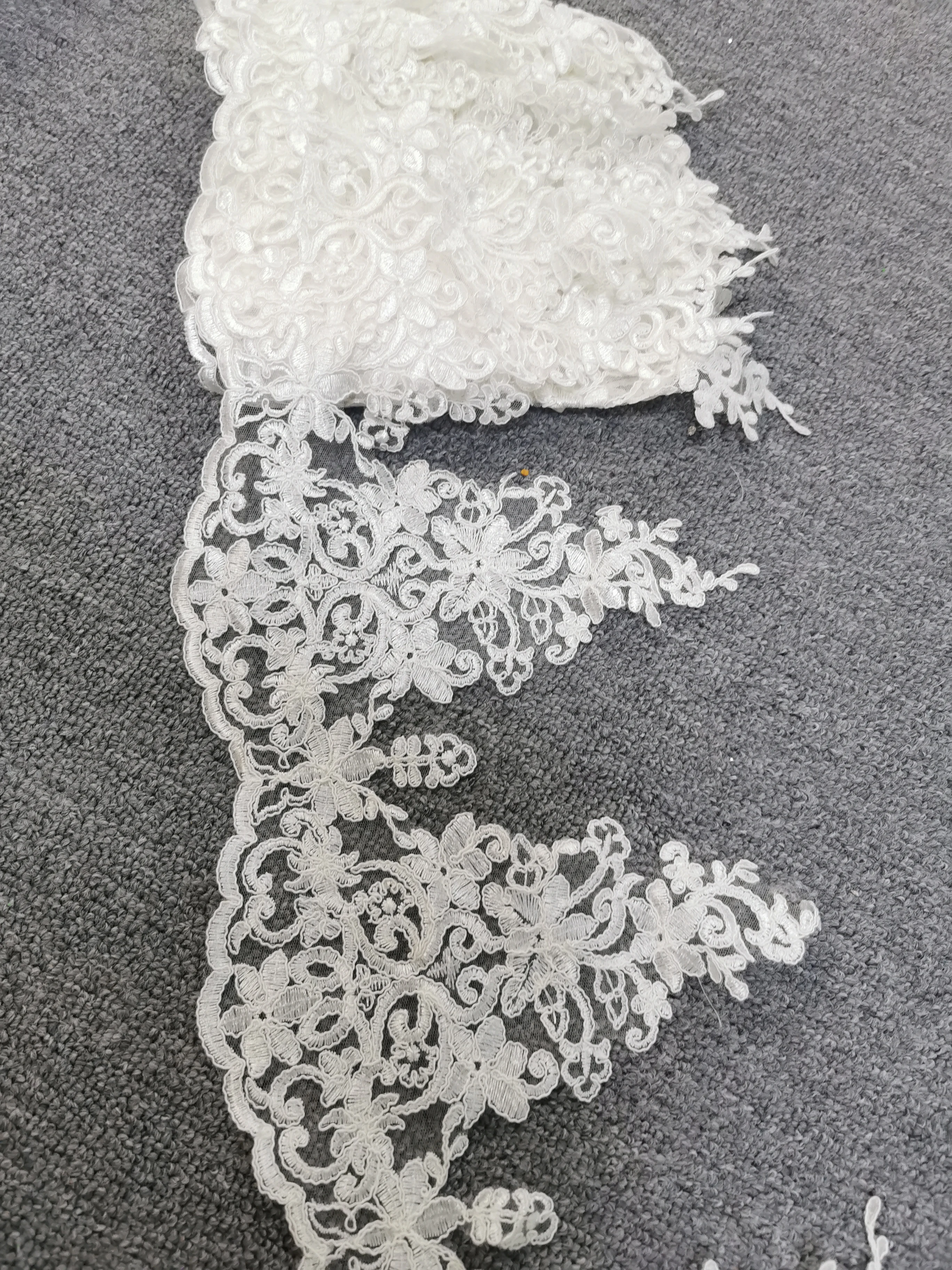 

Wholesela Ivory Beaded Embroidered Lace Fabric Trimming WIth Cord Boarder For Wedding Dress DIY Veil Lace Trim 5Yards