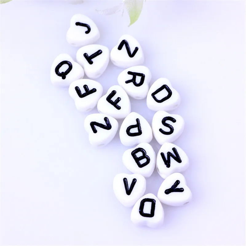 Wholesale 4*7MM 3200PCS/Lot Mixed A-Z White with Black Printing Heart Shape Plastic Acrylic Alphabet Letter Spacer Beads