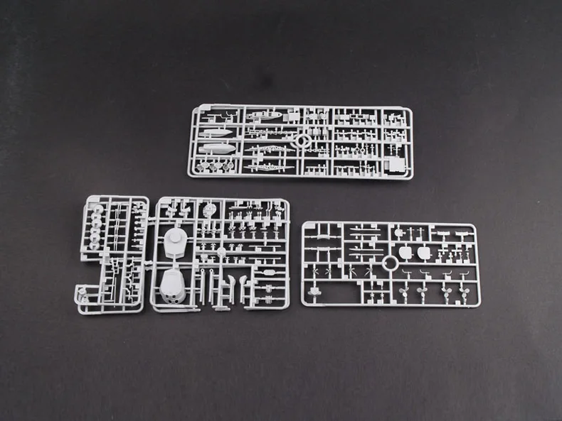 Trumpeter 05324 1/350 Scale HMS Queen Elizabethเรือรบทหารประกอบเรือพลาสติกของเล่นงานอดิเรกCrafชุดอาคารชุด