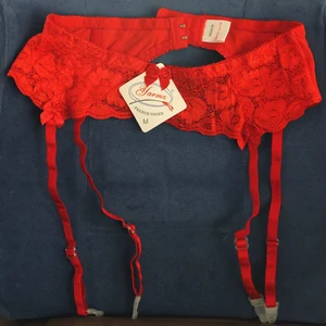 M L XL Lingerie grande taille pour femmes Dentelle sexy Jarretières transparentes Fermeture arrière Porte-jarretelles ajustable pour bas 6 meilleures bretelles vendues - No 5