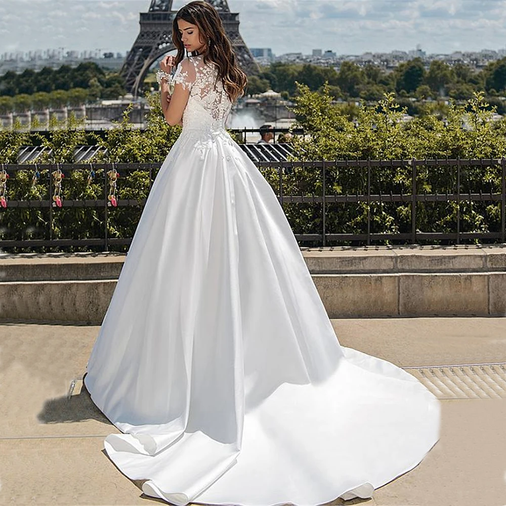 White Wedding Dress O-neck Short Sleeves Satin With Applique Lace A-line Bride Dress 2020 New for Woman