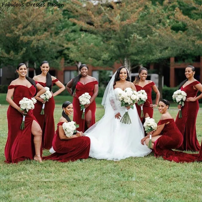 

Plus Size Burgundy Velvet Mermaid Bridesmaid Dresses Off Shoulder With Slit Long Wedding Party Dress Sweep Train Prom Gown