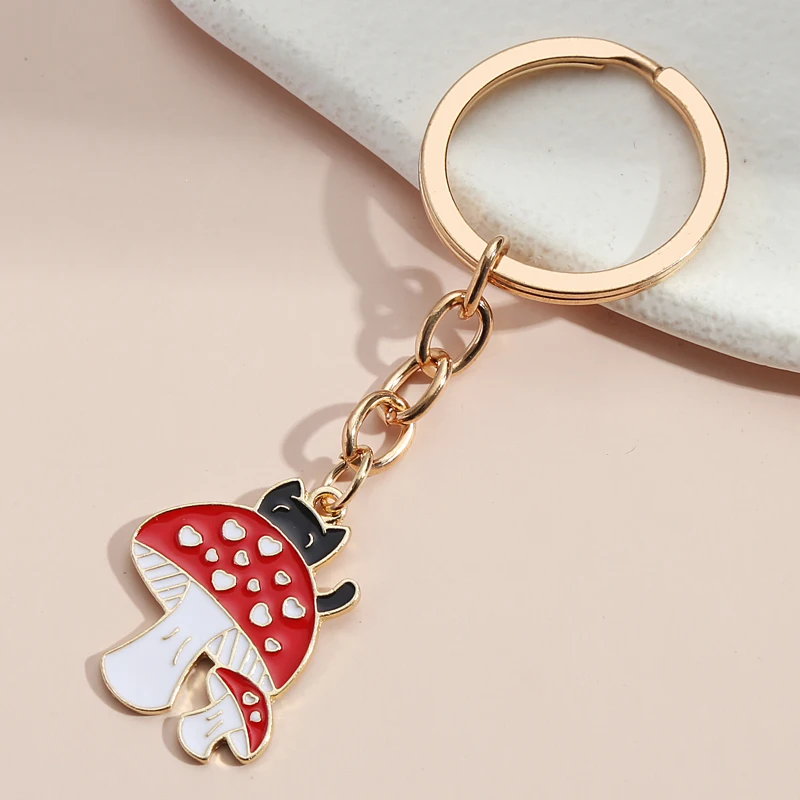 New Enamel Keychain Red Mushroom Key Ring Cute Key Chains Souvenir Gift For Women Girls Handbag Accessorie Car Keys DIY Jewelry