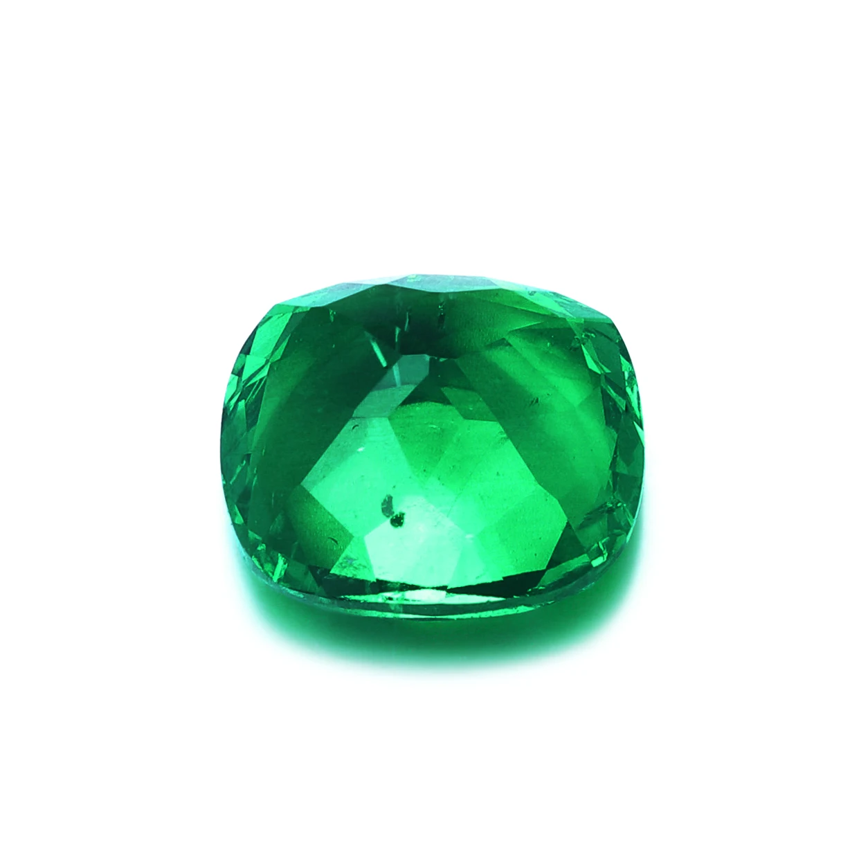 Hot Sale Lab Grown 5.5mm Cushion Shape Colombian Emerald Green Color Loose Gemstone