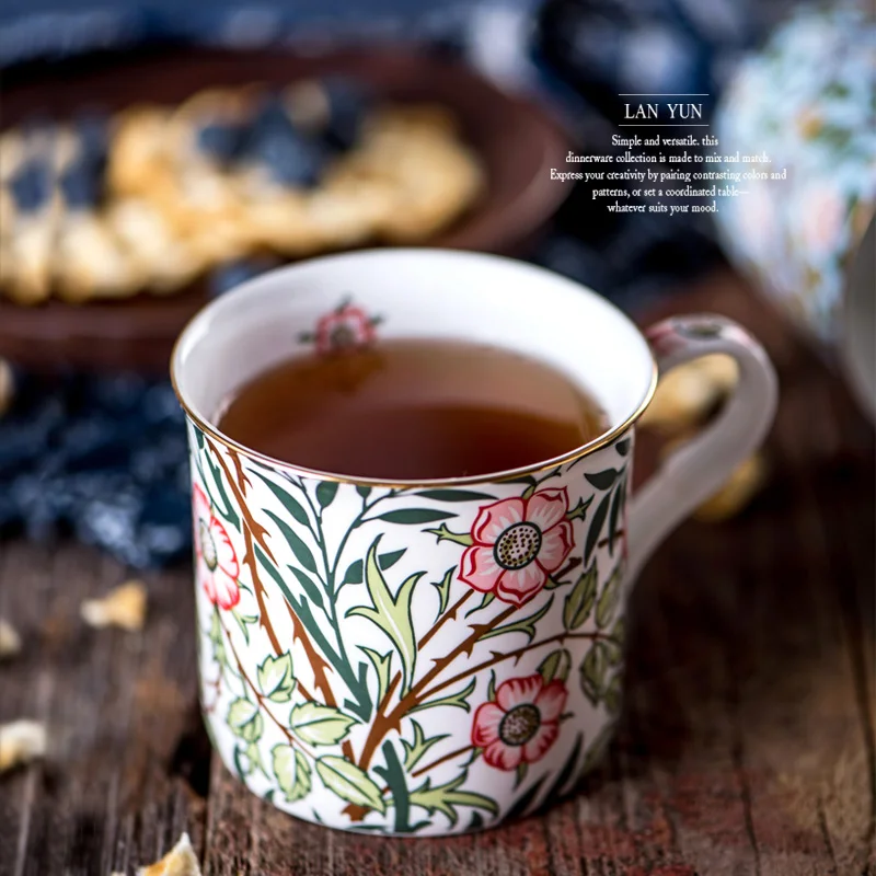 

EECAMAIL Rose Love Pastoral Mug Vintage Phnom Penh Bone China Cup Black Tea Cup Water Cup Sweet Girl Series Gift Ceramic Cup