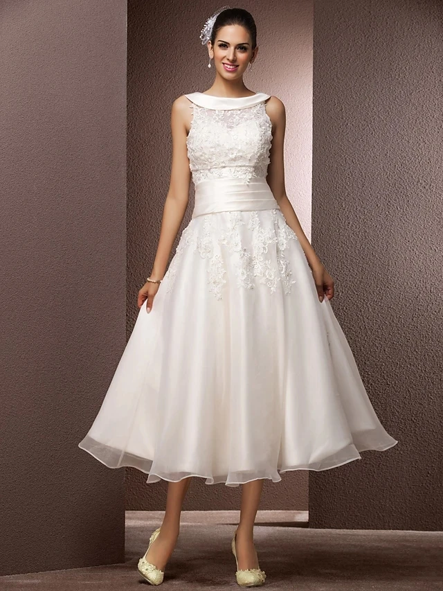 

A-Line Wedding Dresses Bateau Neck Tea Length Organza Floral Lace Casual Illusion Bridal Gowns Beading Appliques Mariage