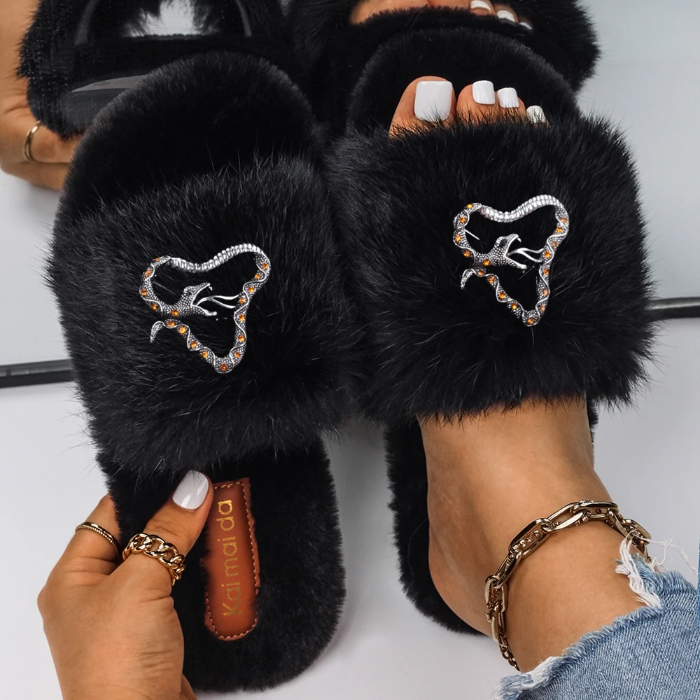 Fluffy Slippers Female Retro Rhinestone Snake Decor Faux Fur Slides Flip Flops Cozy Plush Slippers Designer Women House Shoes