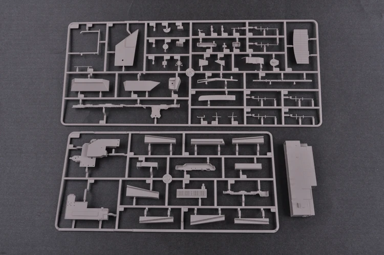 Trumpeter 05620 1/350 Scale USS CV-64 Constellation Aircraft Carrier Ship Military Assembly Plastic Model Toy Craft Building Kit