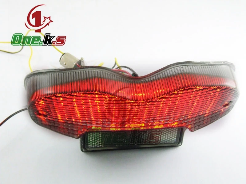 Motorcycle For SUZUKI BANDIT 600 BANDIT1200 2000-2005 LED rear Tail Light  integrated turn signal function Brake light