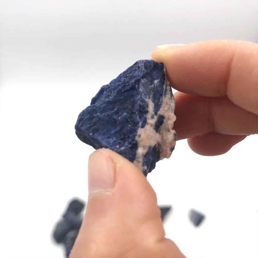 

2pc/Lot Natural Stone Raw Blue Sodalite Rough Quartz Crystals Rock Healing Mineral Aquarium Home Room Decoration Gemstone Energy