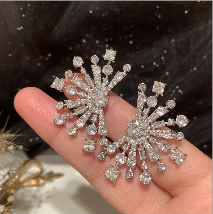 

Women Firework earrings sweet and exaggerated geometric square S925 silver needle star earrings