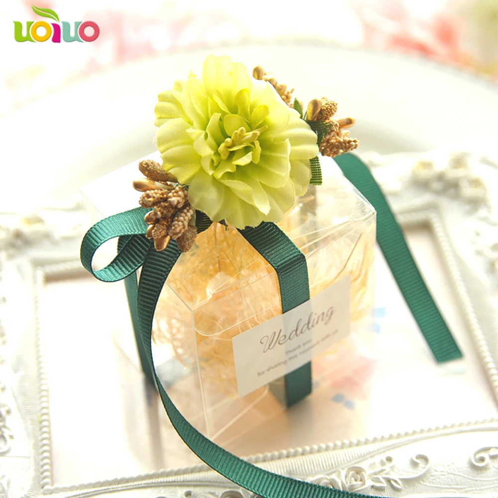 

50pcs Elegant Clear Custom Names and Date Wedding Favor Boxes with Flowers