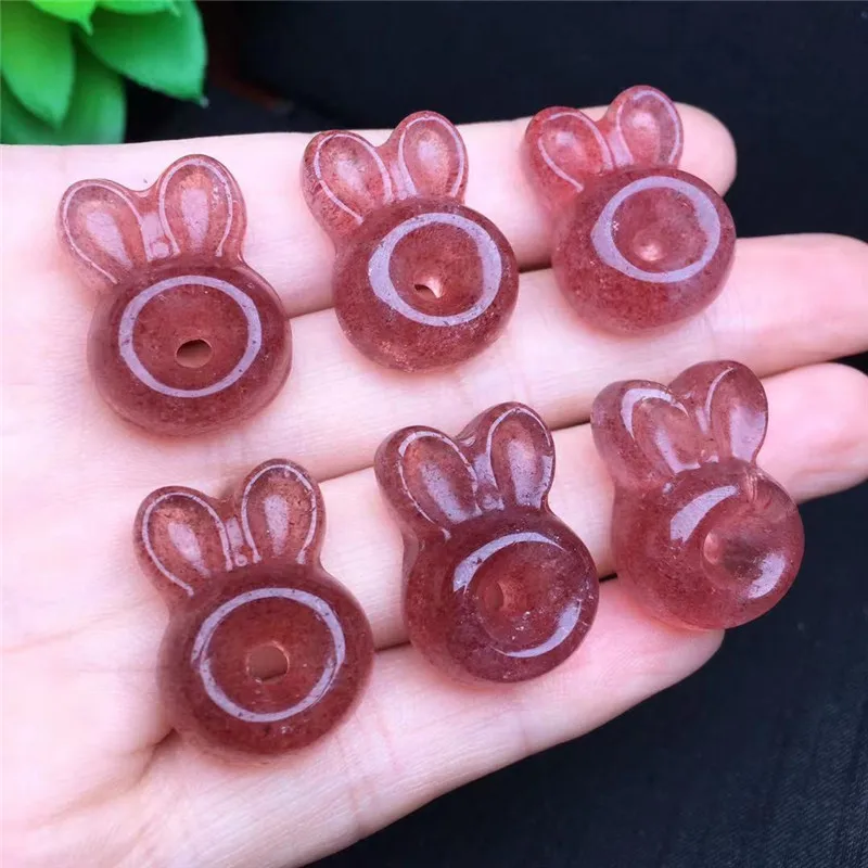 New Arrivals Healing Crystals Jewelry Gemstone Carved Natural Rabbit Ears Shaped Red Strawberry Donut For Decoration 1pcs