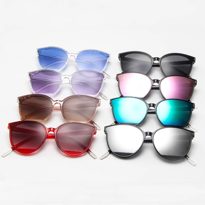 New Retro Sexy Mirror Sunglasses Woman Brand Designer Luxury Vintage Cat Eye Black Sun Glasses Female Ladies UV400 Oculos