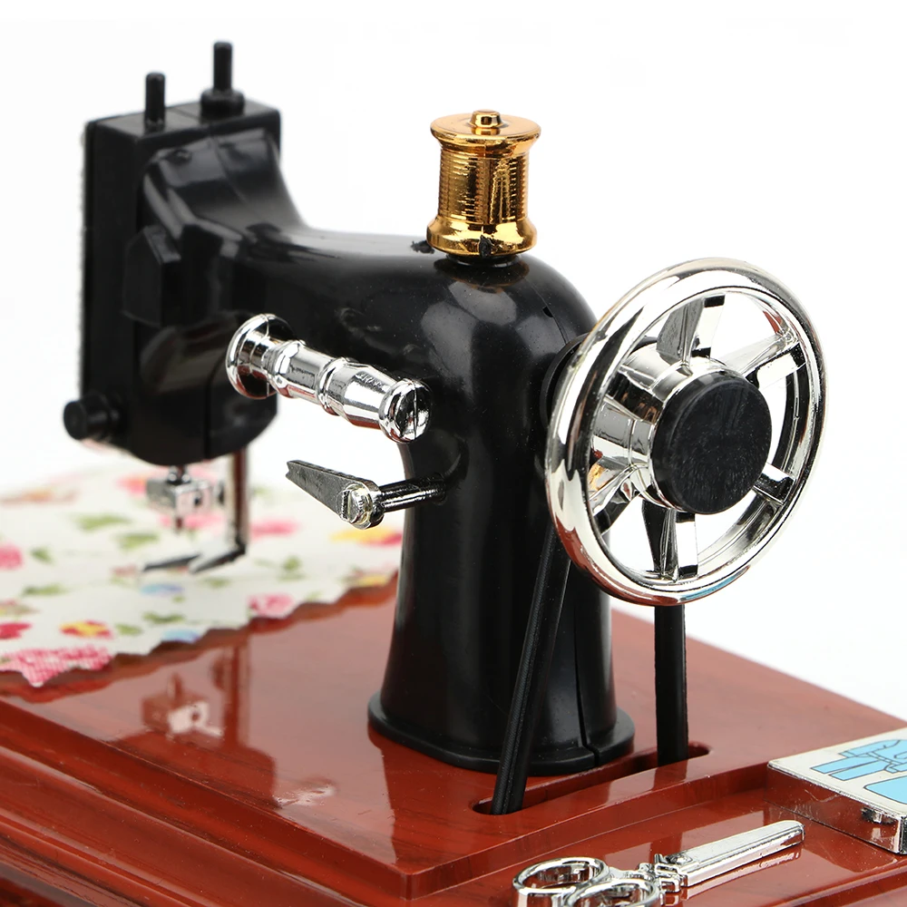 Mini caixa de música estilo máquina de costura, plástico, manivela, vintage, presente de natal, ano novo, aniversário