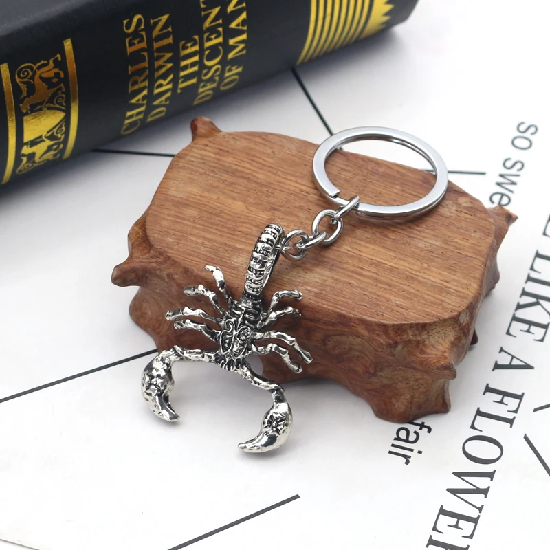 Retro Animal Scorpion Keychain Gothic Punk Metal Insect Men Key Chain Ring Holder Keychains Jewelry Drop Shipping Chaveiro