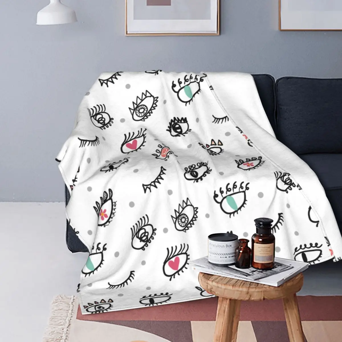 

Beauty Wink Eyelash Flannel Throw Blankets Evil Blue Eye Doodle Style Blanket for Home Couch Warm Bed Rug