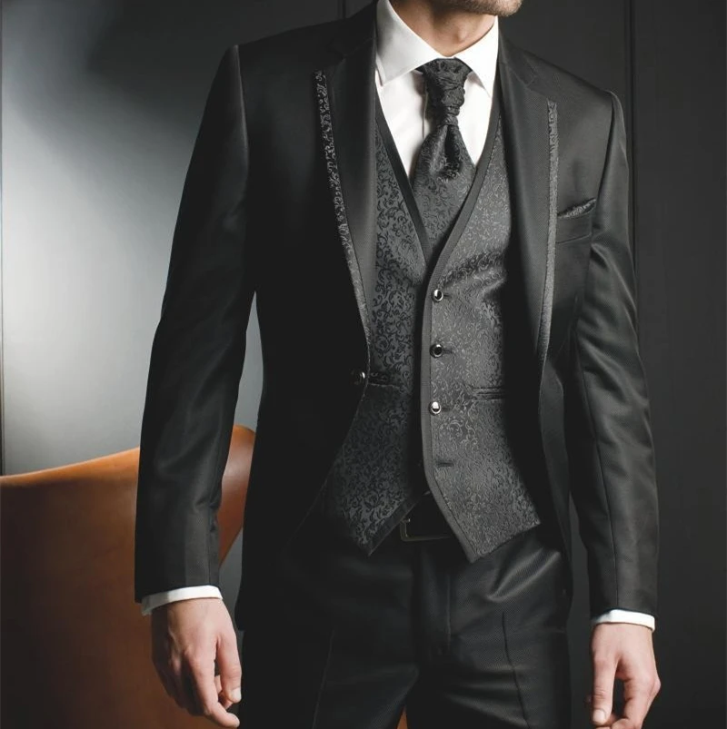 

Black Embroider Notched Lapel Male Groom Tuxedo Wear Men's Dress Suits Formal Wedding Suits For Men 3 Pieces (Jacket+Pants+Vest)