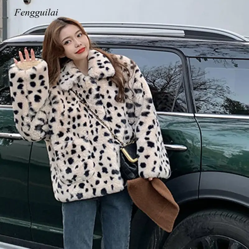 2020 New Faux Fur Leopaed Coats and Jackets Women Winter Thick Warm Pockets Coat Woman Turn Down Collar Loose Tops Lady