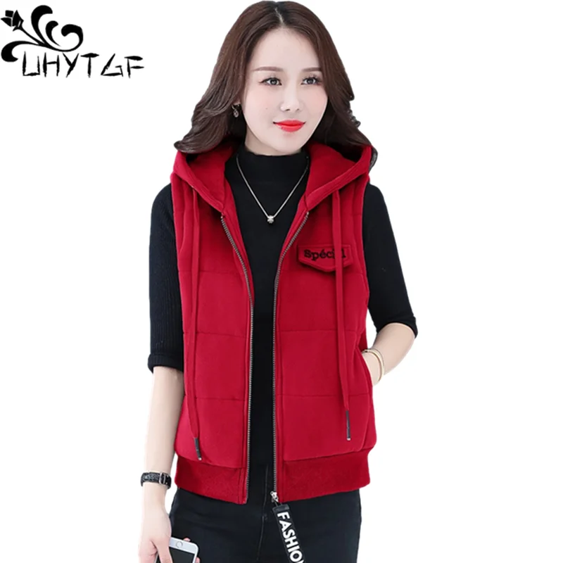 UHYTGF Sleeveless Vest Women Jacket Fashion Hooded Autumn Winter Vest For Women Fleece Warm Short Waistcoat Large Size Tops 1168