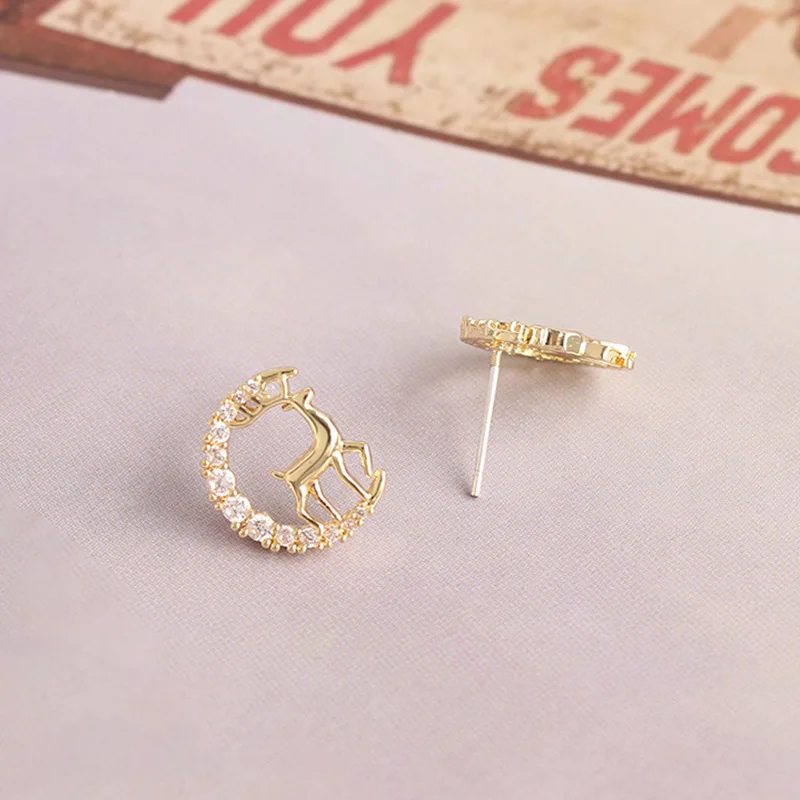 New Christmas Deer Stud Earrings for Women Cute Animal Elk Rhinestone Earring Merry Christmas New Year Wedding Jewelry Gifts