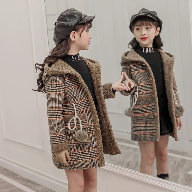 2024 Fashion Design Autumn Winter parka Girl Hairy clothes Long Woolen Coat for Kids Outerwear Grid pattern Padded Warm clothing