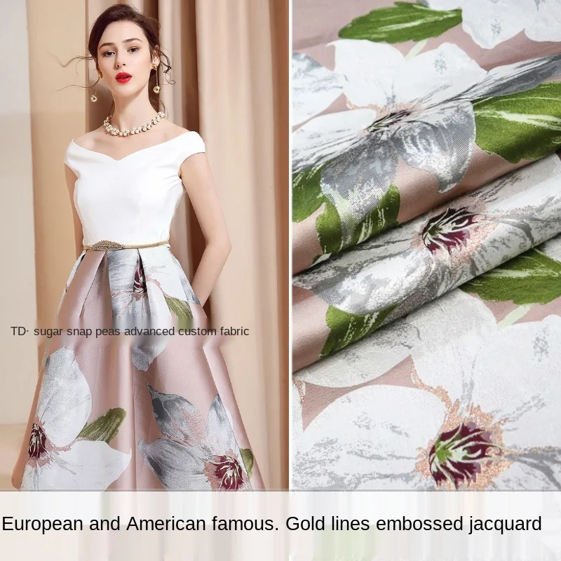 Elegant big flower gold wire three-dimensional yarn-dyed jacquard fabric, sewing fabric factory shop is not out of stock