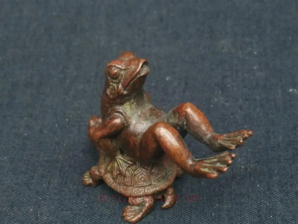 

YIZHU CULTUER ART Collection Old China Bronze Carving Lovely Frog Turtle Statue Pendant Paperweight Gift