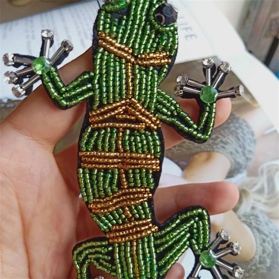 MAXSIN FUN 1 Pc High Quality Hand-beaded Rhinestone Gecko Appliques Cartoon Animal Patches Garment Decoration DIY Accessories