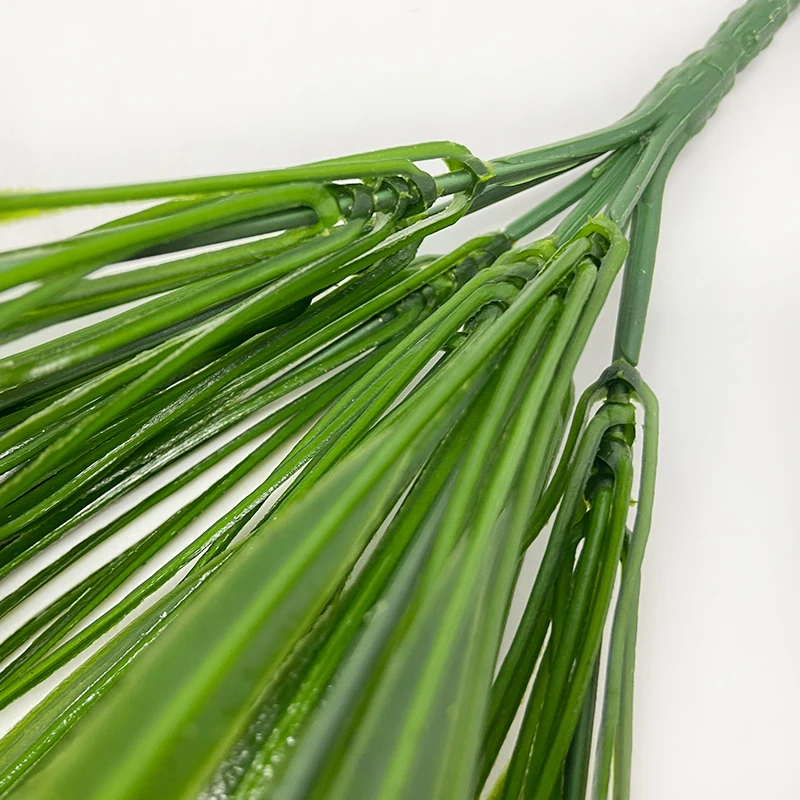 Hierba Artificial de plástico de 7 ramas, hierba verde de imitación falsa, césped plano de jardinería para el hogar, decoración al aire libre