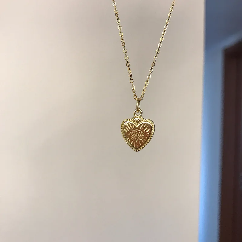 

Mothers' Gift 13MM 18k gold 100% Authentic 925 Sterling silver figure pattern Heart Shape pendant necklace TLX856