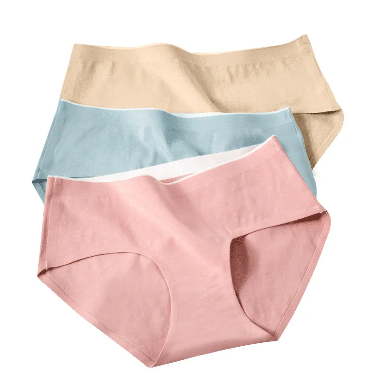 4PCS women\'s cotton briefs with no trace. Women\'s cotton mid-rise briefs with full cotton breather hips briefs