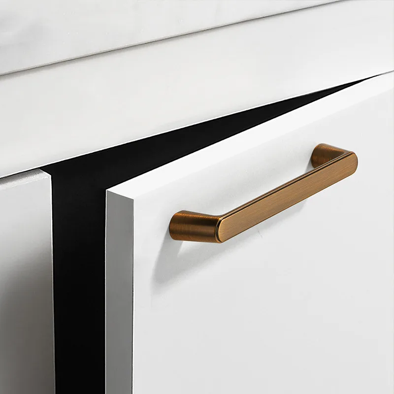 High End Wardrobe Cupboard Pull Handles Retro Metal Antique Zinc Alloy 128mm Kitchen Drawer Cabinet Door Handle Furniture Knobs