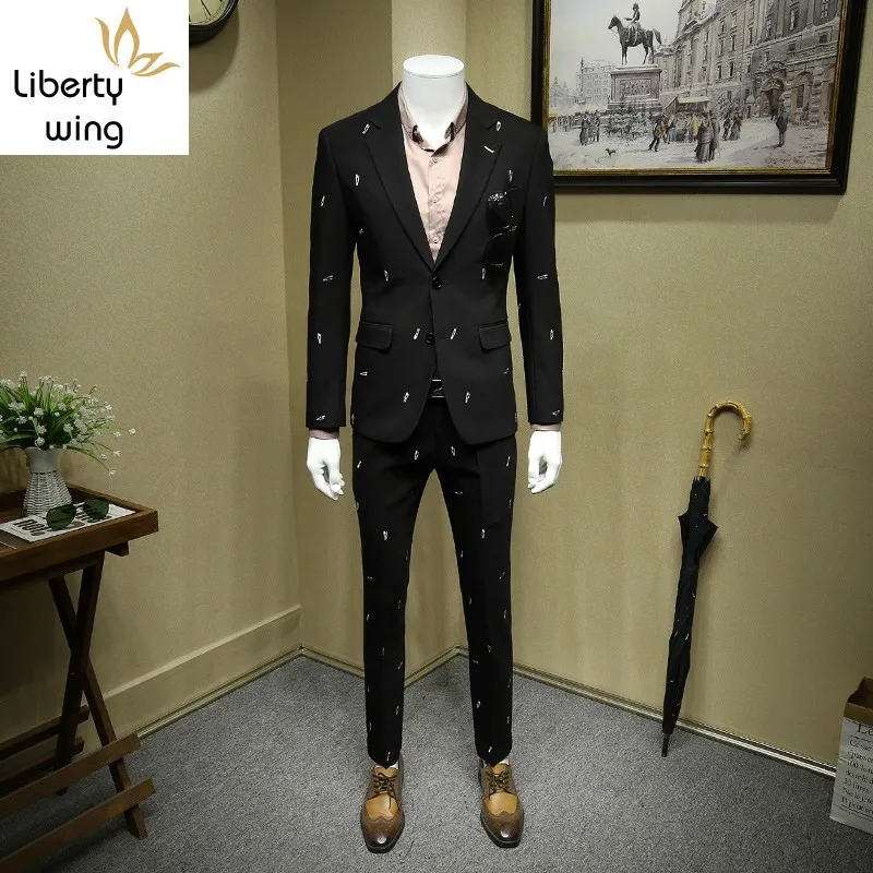 Top Quality New Mens Personality Embroidery Men Suit Formal Evening Wear Outfits Wedding Dress 3pcs Set Big Size Terno Masculino