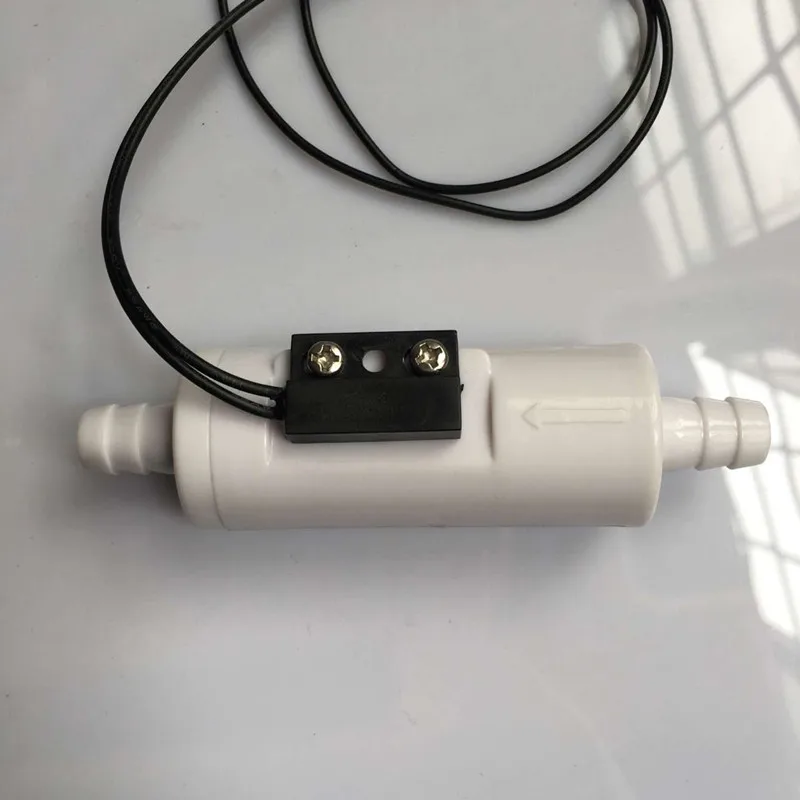 1pcs water flow switch / Magnetic quick connection plastic 8mm 10mm faucet flow sensor / 8mm socket flow signal switch